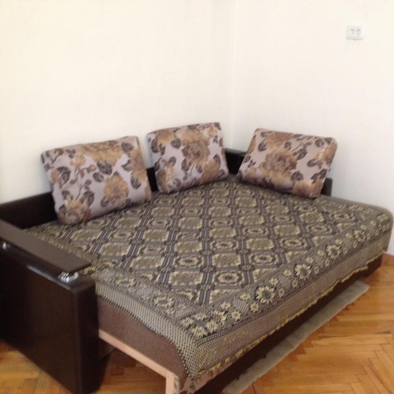 Apartment Downtown Мукачеве Екстериор снимка